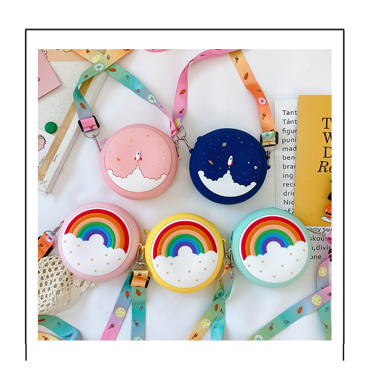 Túi đeo chéo thời trang Hàn Quốc hình tròn silicon cho bé gái Dương Kids