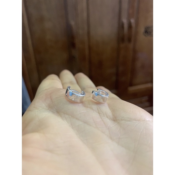 Khuyên tai bản 3-4li đường kính 7-8 li trẻ em hoặc vành tai trơn hoặc có đá bạc chuẩn dày dặn