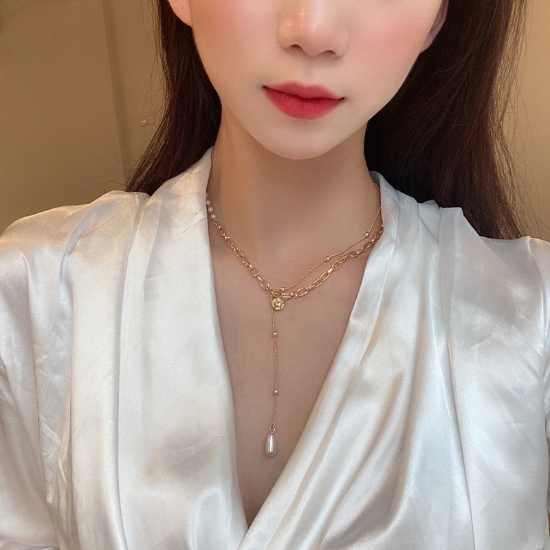 Vòng cổ đính ngọc trai thiết kế đơn giản