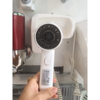 Máy sấy tóc gắn tường cao cấp