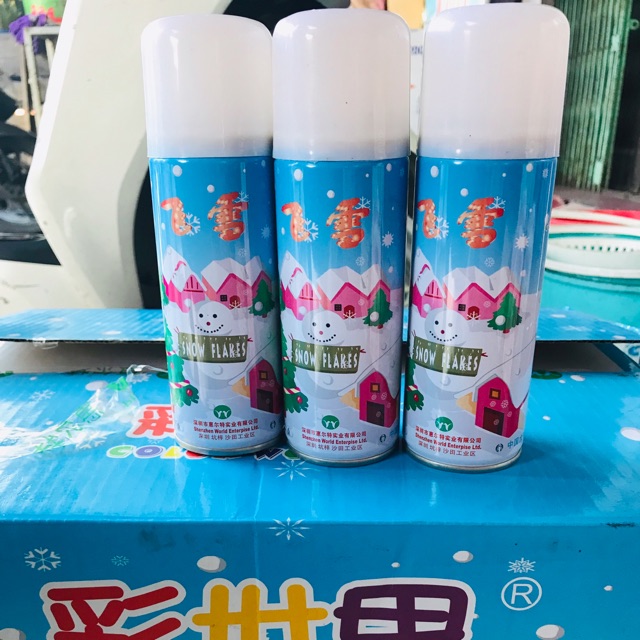 Bình xịt tuyết tan bọt trắng