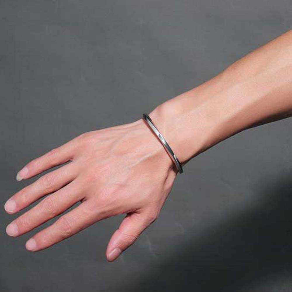 Vòng tay dây xoắn thép titan thời trang nam nữ