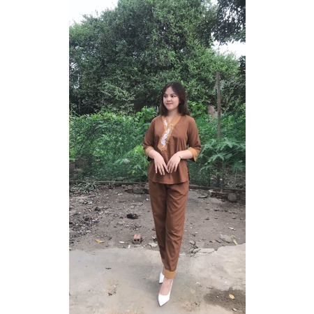 Bộ lam đi chùa nữ cổ cà vạt.chất vải kate