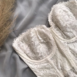 Áo corset croptop ren trắng 2hand(D75)
