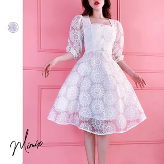 Váy hoa ren thêu cổ U phối tay phồng kèm dây thắt eo MIMIX AP2210