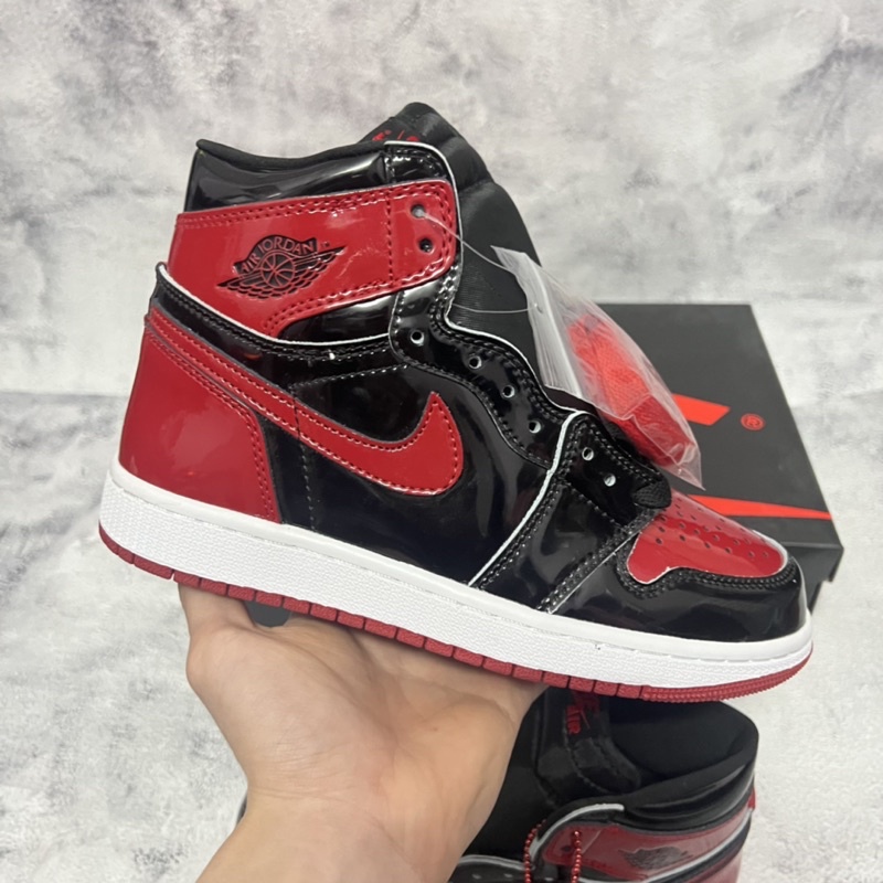 [KELLY SNEAKERS] Giày Sneaker Jordan 1 High Retro Patent Bred Holiday 2021 - Bản Cao Cấp(Ảnh Thật + Hàng Sẵn)
