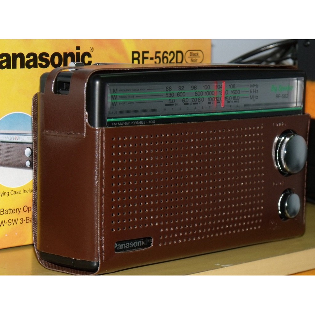 Đài Radio Panasonic RF-562DD