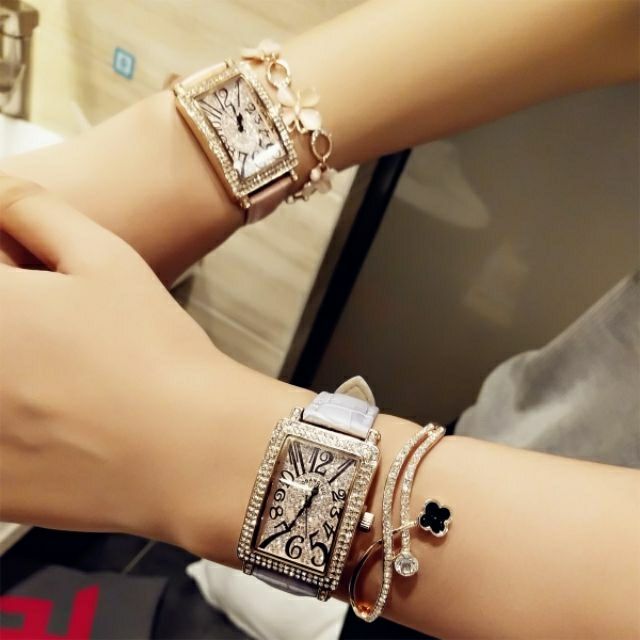 (Có Clip)Đồng Hồ Nữ CHARM Dây Da Đính Đá Chính Hãng | BigBuy360 - bigbuy360.vn