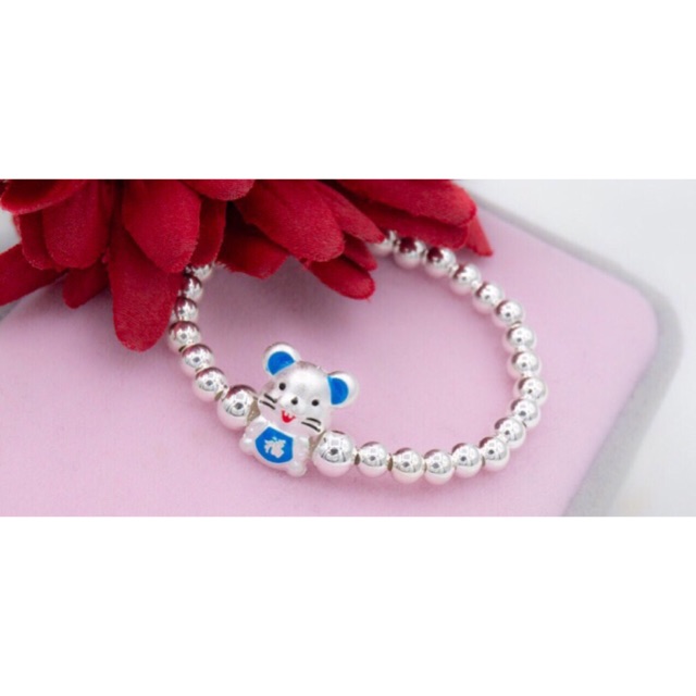 Vòng tay chỉ đỏ may mắn con giáp năm bạc ta