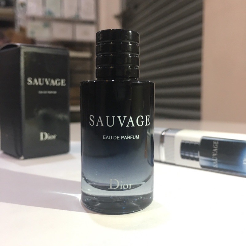 Mẫu thử nước hoa nam Dior Sauvage 10ml dạng xịt