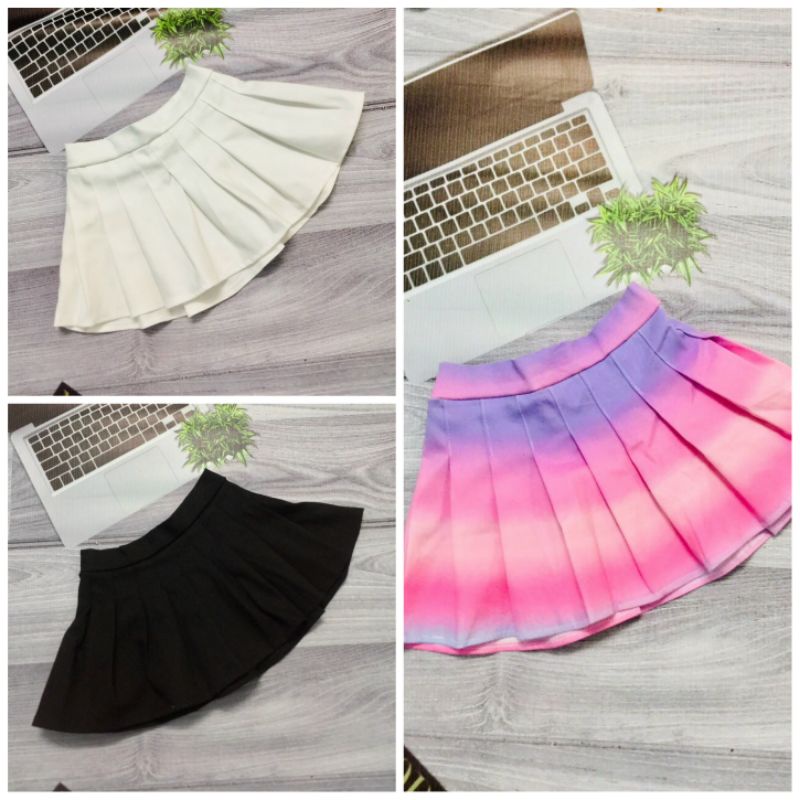 Chân váy xếp li bé gái