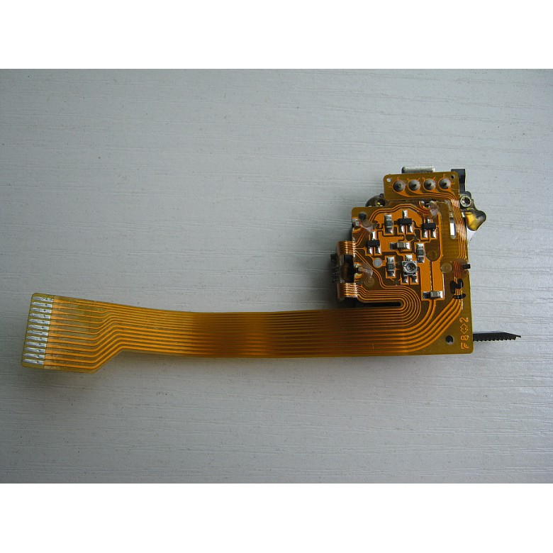 MẮT PHILIP CDM12.1