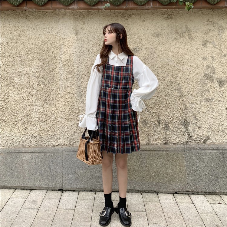 Váy yếm kẻ caro style Hàn Quốc siêu hot | BigBuy360 - bigbuy360.vn