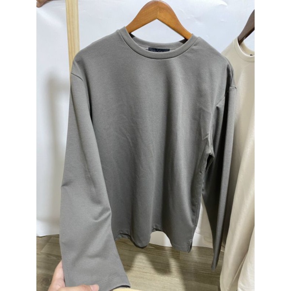 Áo nỉ Spao dư xịn, date mới hàng đang on web siêu ấm dày dặn