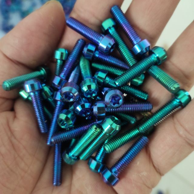 ỐC TITAN 5li20 TRỤ GR5 bắt cùm công tắc , cùm tăng, thông dụng mọi vị trí xe