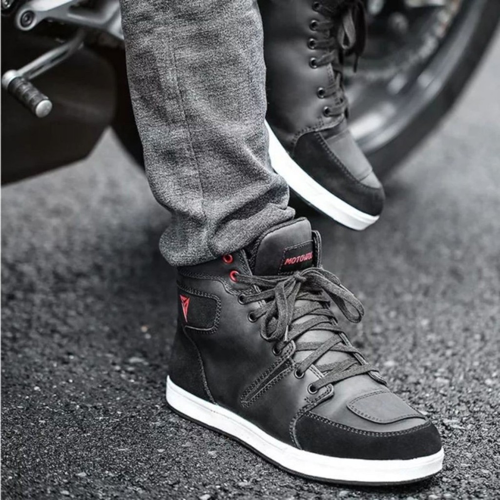 Giày Bảo Hộ Motowolf Dáng Sneaker Cổ Cao Cho Nam Màu Đen Churnix
