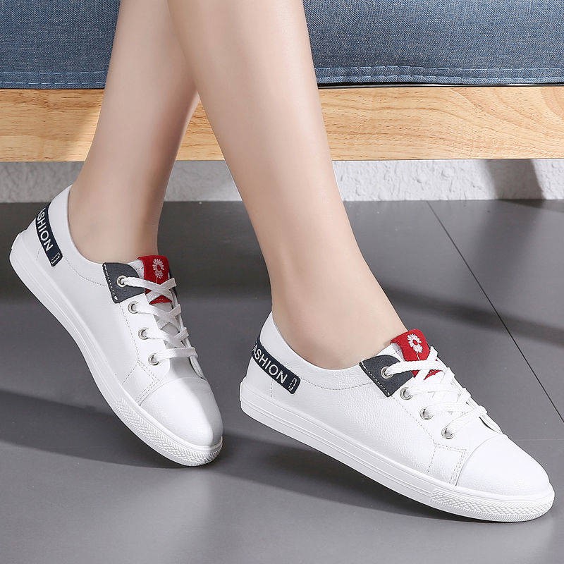 Mùa thu mới Giày da trắng Nữ thông thường Phiên bản tiếng Hàn hoang dã của những đôi giày trắng Daisy nhỏ Giày nữ đế mềm