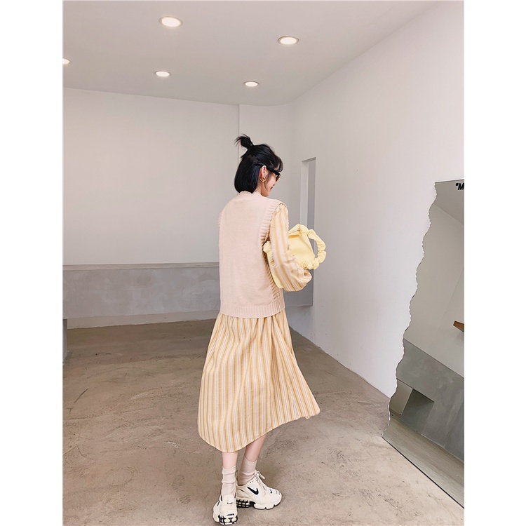 Váy Suông Đầm Suông A2400 set váy soc vàng+ gile be
