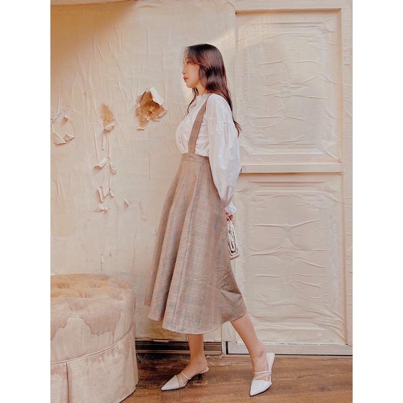 The19club - Chân váy yếm kẻ Madison | BigBuy360 - bigbuy360.vn