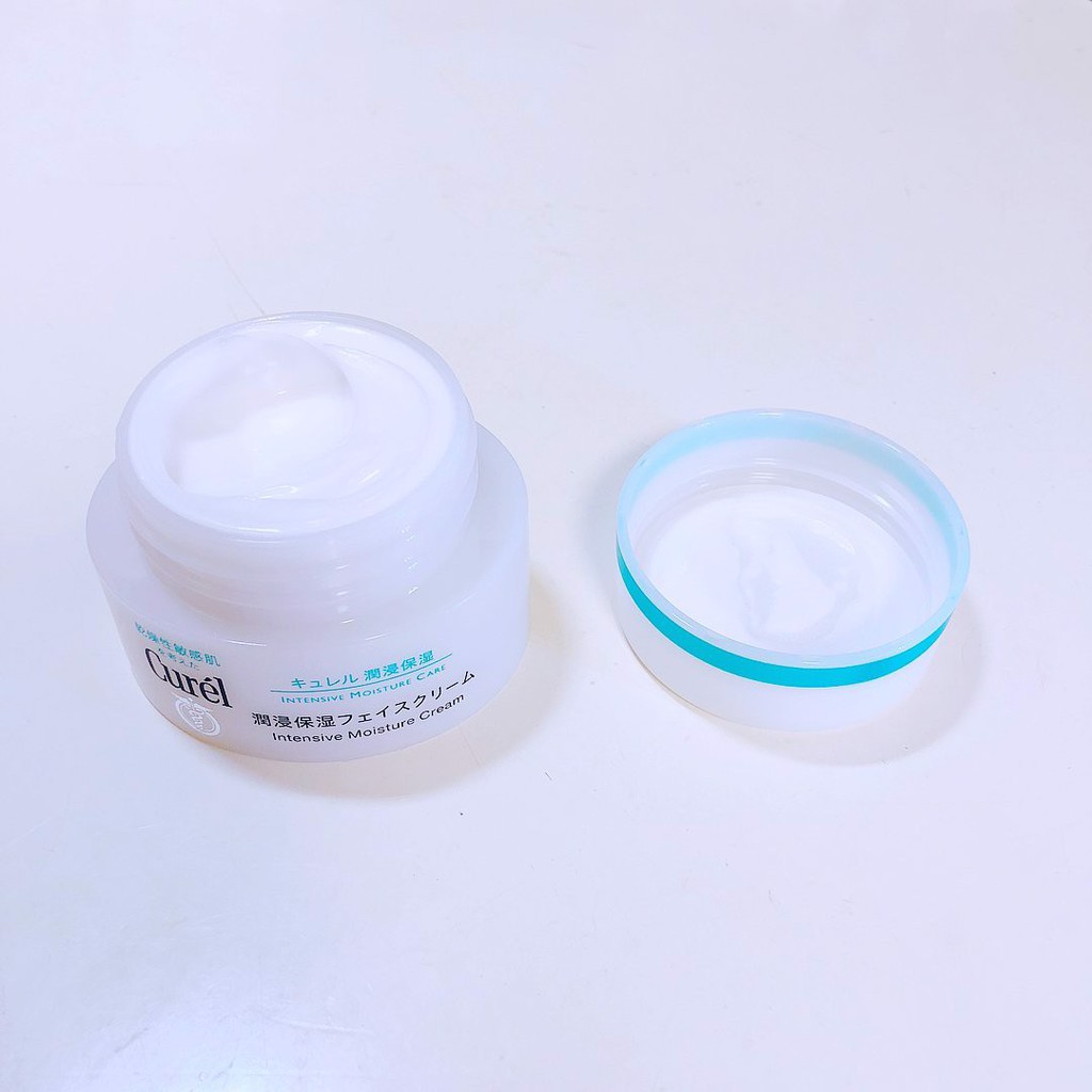 Kem dưỡng ẩm Curel Intensive Moisture Cream Nhật Bản