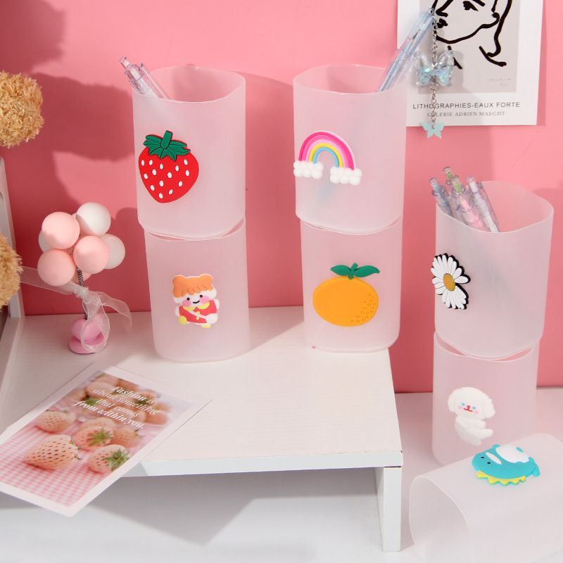 Lọ cắm bút nhựa nhiều hình,đựng nhiều bút hình chibi dễ thương