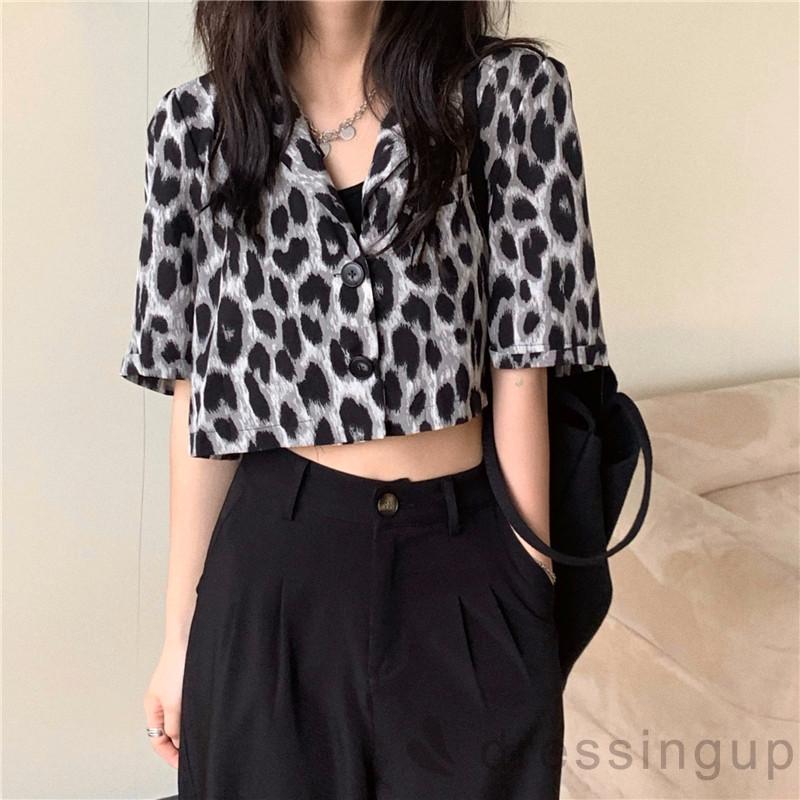 Áo Croptop Tay Ngắn Cổ Chữ V Họa Tiết Da Báo Cá Tính Cho Nữ
