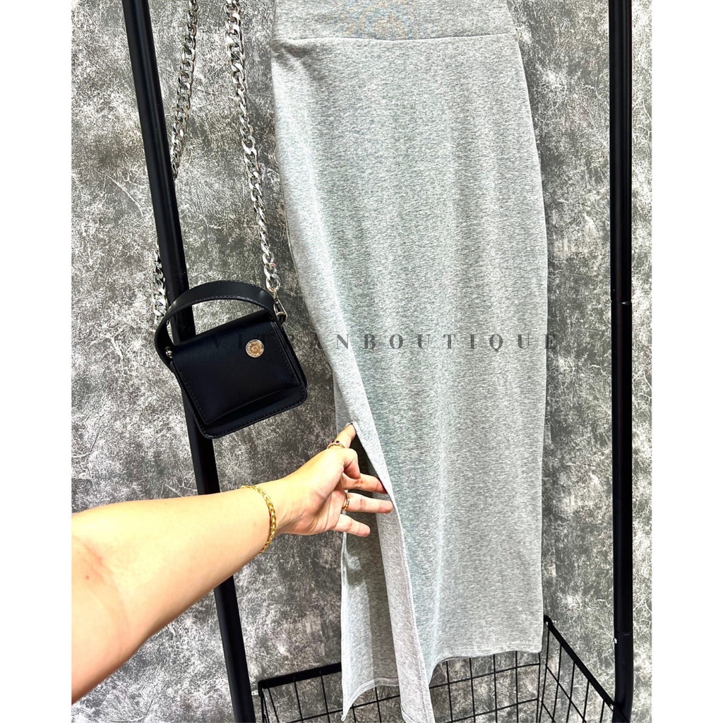 Chân váy xẻ sườn bozip