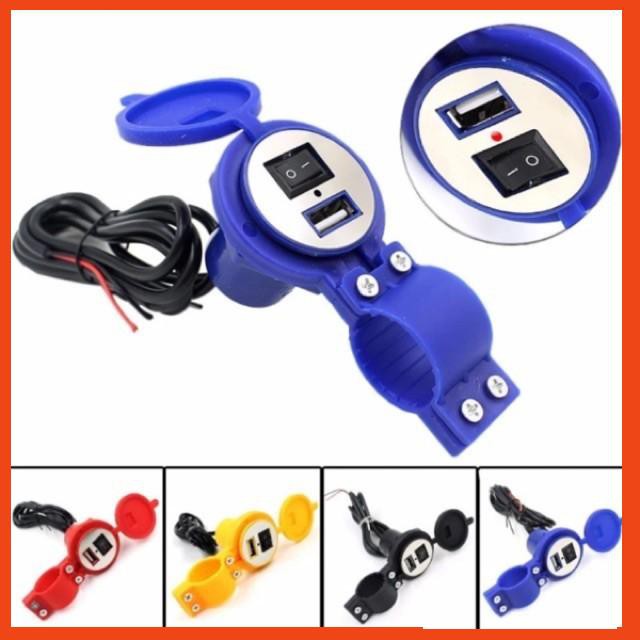 Sạc điện thoại gắn vào dây điện trên xe máy chất lượng tốt