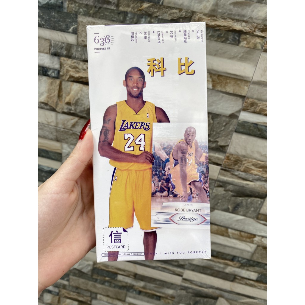 Hộp ảnh postcard Kobe Bryant kèm lomo hình dán