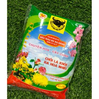 Phân bón NPK bón lá, kích ra hoa