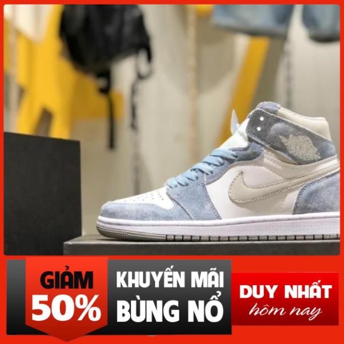 Giày thể thao nam nữ cổ cao Jordan 1 Retro OG Hyper Royal (High) Độc lạ, nổi bật và rất sang trọng Xịn Xịn