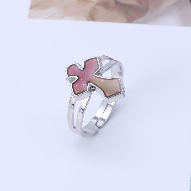 Nhẫn thay đổi màu sắc theo tâm trạng độc đáo