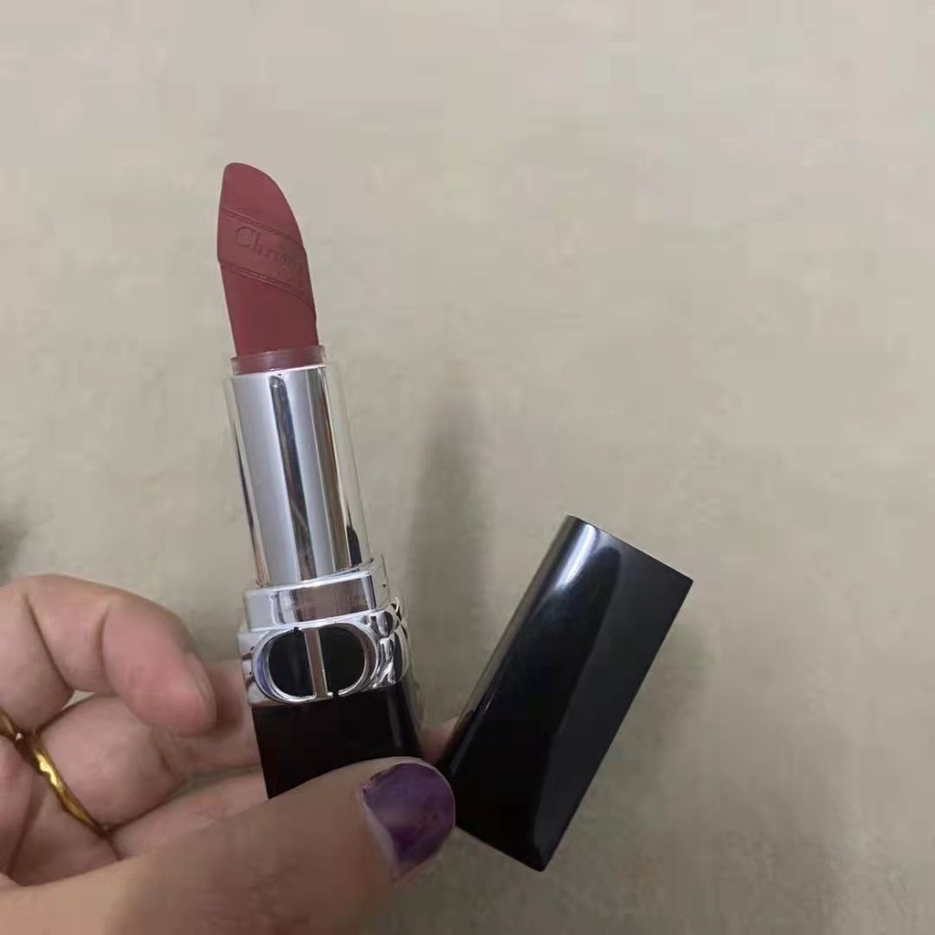 Son môi Dior số 720 mịn như nhung phiên bản giới hạn thời trang 2021