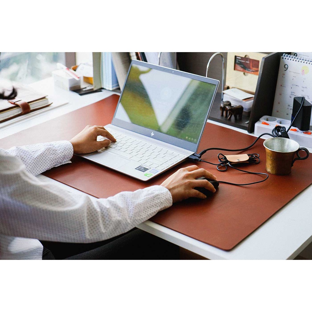 Tấm da bò cỡ lớn lót bàn làm việc máy tính sản xuất theo yêu cầu - Leather Desk Pad PINE612 - Da bò nguyên tấm cao cấp