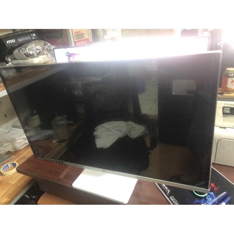 Màn hình Geekstar 32 in 144 Hz Full HD đẹp