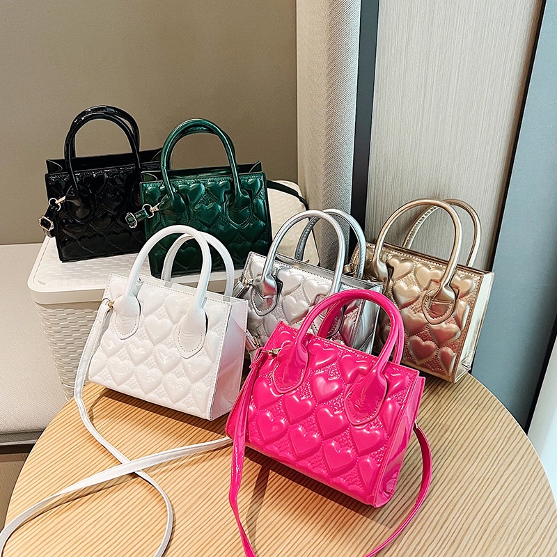 Túi Xách Đeo Vai Kiểu Vuông Nhỏ Thêu Hình Trái Tim Lấp Lánh Thời Trang Mới 2022