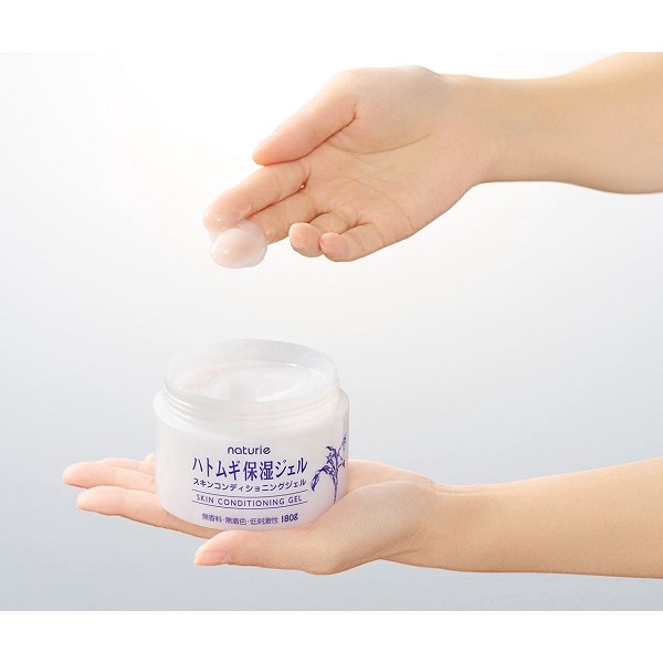 Gel dưỡng da Naturie hatomugi skin conditioning chiết xuất từ hạt cây ý dĩ 180g của Nhật Bản
