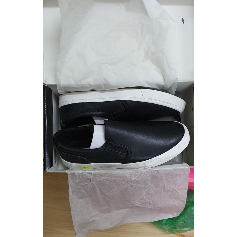 Giày slip on Sutumi xuất khẩu