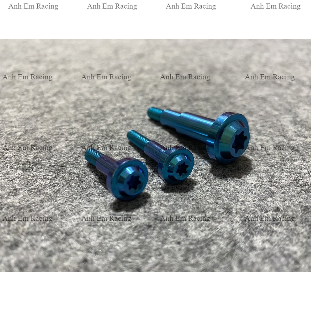 Ốc Tay Thắng Titan Gr5 Vario/Click 2017/2018/2019/2020