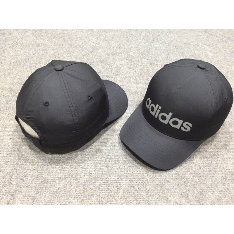 Mũ lưỡi trai adidas phản quang