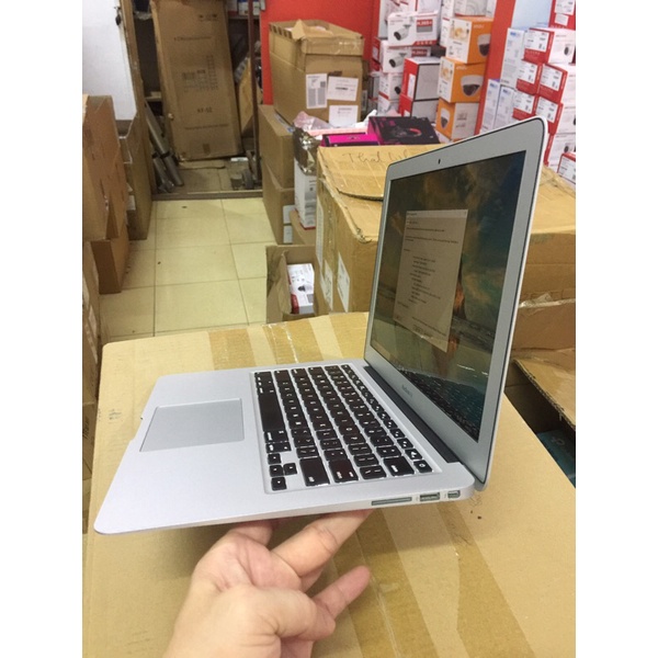 Máy tính xách tay Macbook Air Core i5 1.8GHz, RAM 4GB, SSD 128GB | BigBuy360 - bigbuy360.vn
