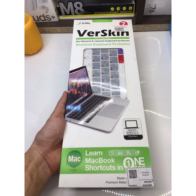 Miếng phủ bàn phím JCPAL Verskin cho Macbook Pro - Hàng chính hãng