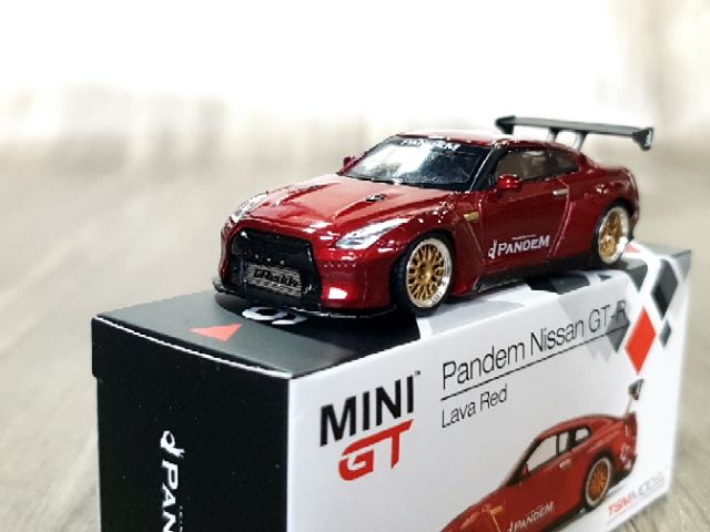 Xe Mô Hình Pandem Nissan GT-R R35 GT Wing Lava 1:64 MiniGT ( Đỏ #92)