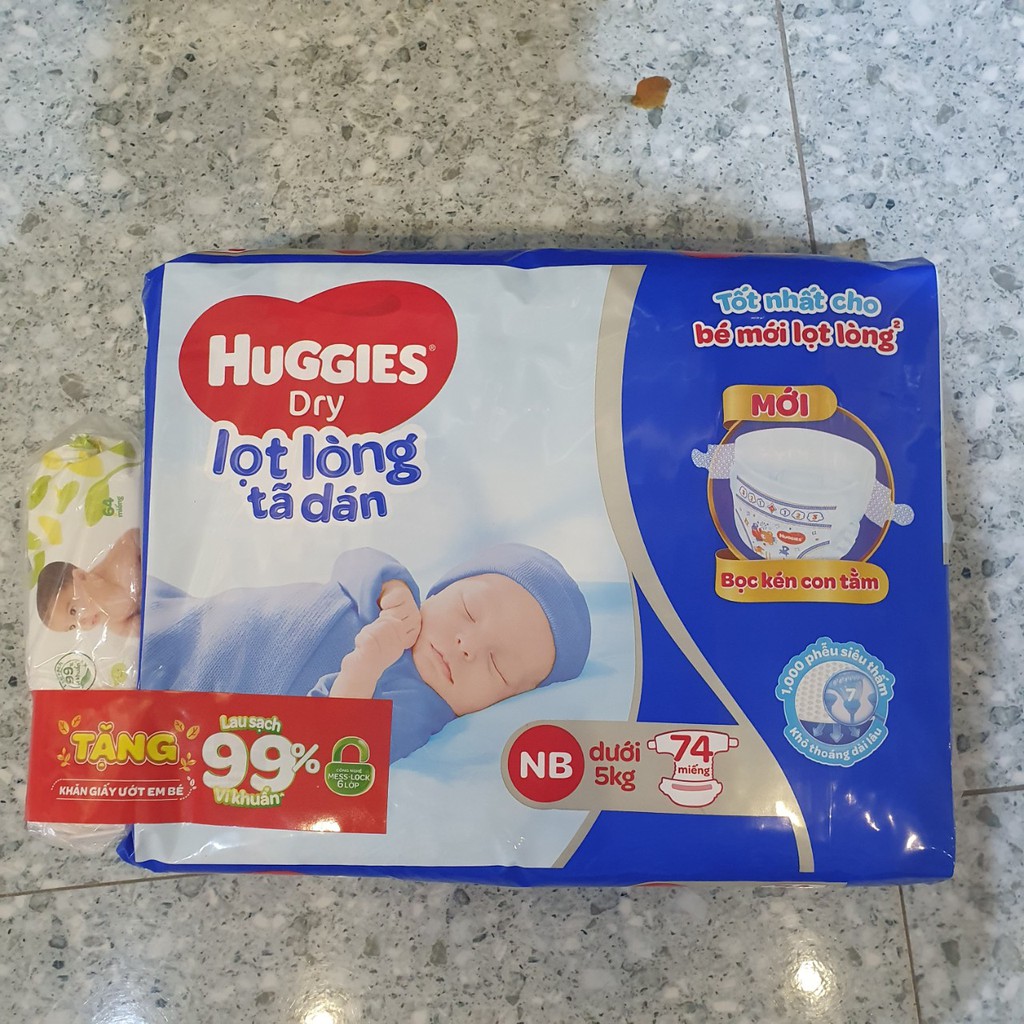 [Tặng khăn ướt 64 tờ] Tã dán sơ sinh Huggies NB74 (dưới 5kg)