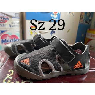 Sandal adidas cho bé sz 29,32