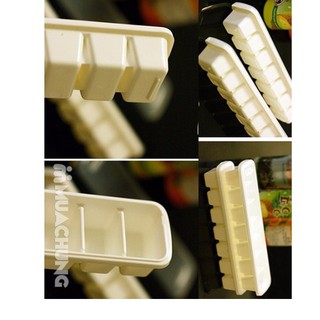 [KM] Set 2 khay làm đá có nắp 14 ô (GC)