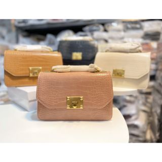 Túi nắp vạt da rắn siêu hot 2020