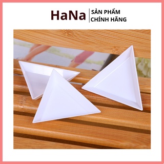 Khay nhựa hình tam giác đựng đá/ charm/ hoa bột/ phụ kiện nail