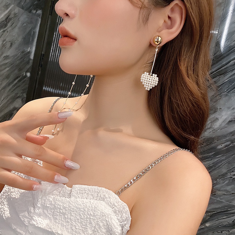 Khuyên Tai Hình Trái Tim Bất Đối Xứng Có Tua Rua Dài Thời Trang Hàn Quốc Thanh Lịch Sang Trọng Dành Cho Nữ