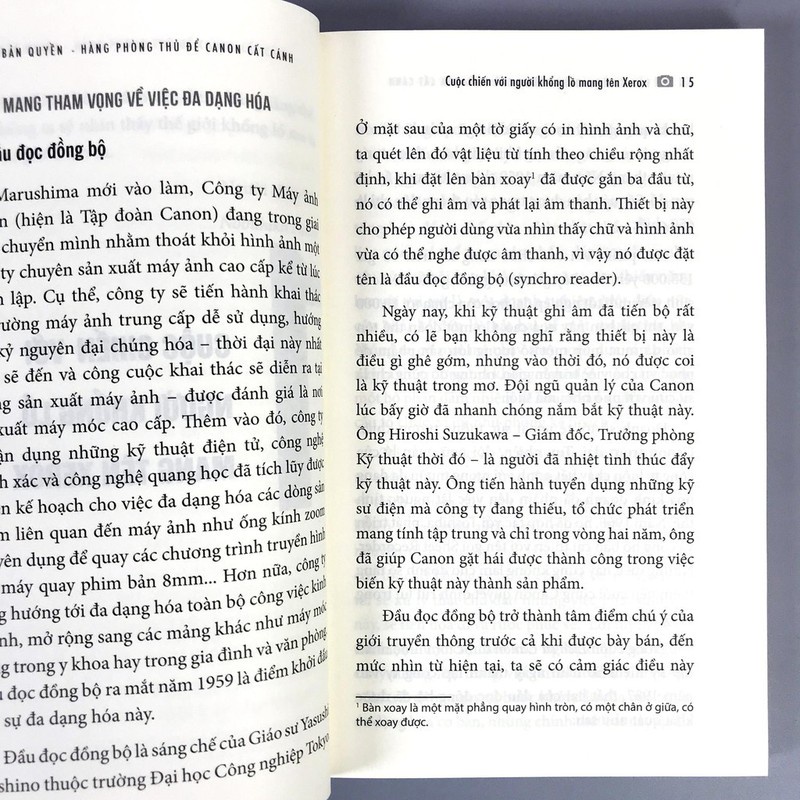 Sách - Bản Quyền - Hàng Phòng Thủ Để Canon Cất Cánh Tặng Bookmark